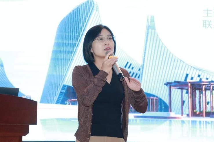 云南工商学院建筑与设计学院艺术设计系开展2025级新生入学教育